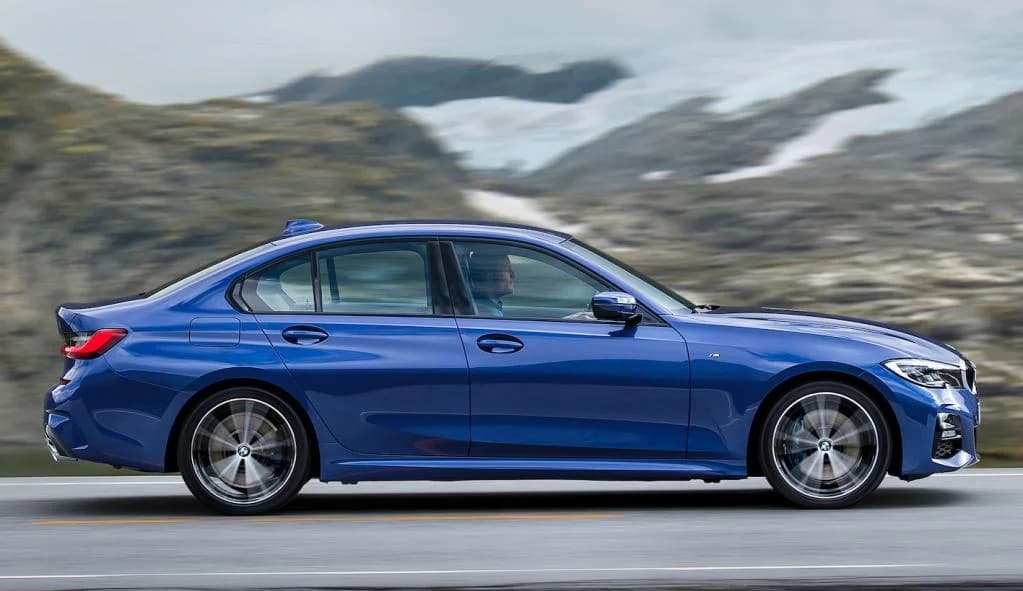 BMW 320d xDrive 567台がリコール - クーラントホースの不具合で冷却水漏れのおそれ