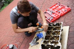 BMW E92 3シリーズ 320i バルブトロニック修理費用 - エンジン異音の修理事例