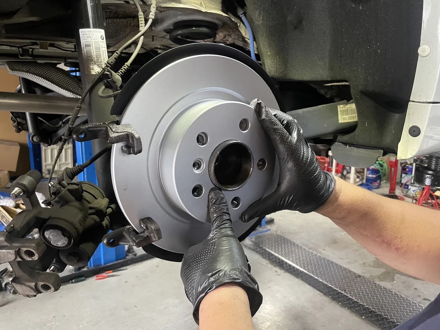 BMW ブレーキディスク交換 - F48 X1 ローター交換の修理費用