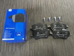 MINIのブレーキパッド交換 - 摩耗の症状から作業手順まで整備士が解説