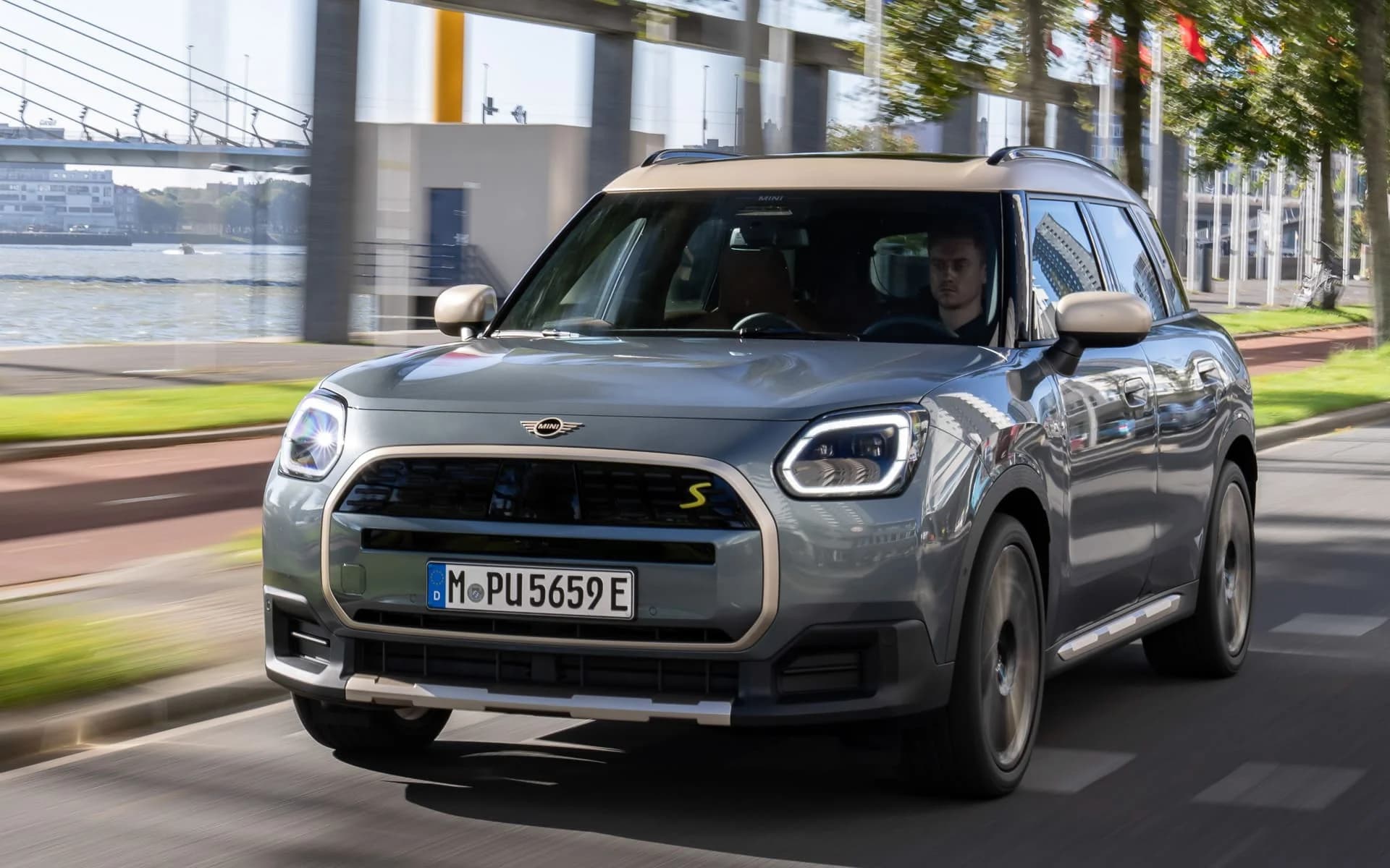 MINI カントリーマン Cなど6車種がリコール - リアランプの不具合で保安基準に適合しない