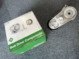 BMWのベルトテンショナー交換 - 交換時期と費用を整備士が解説