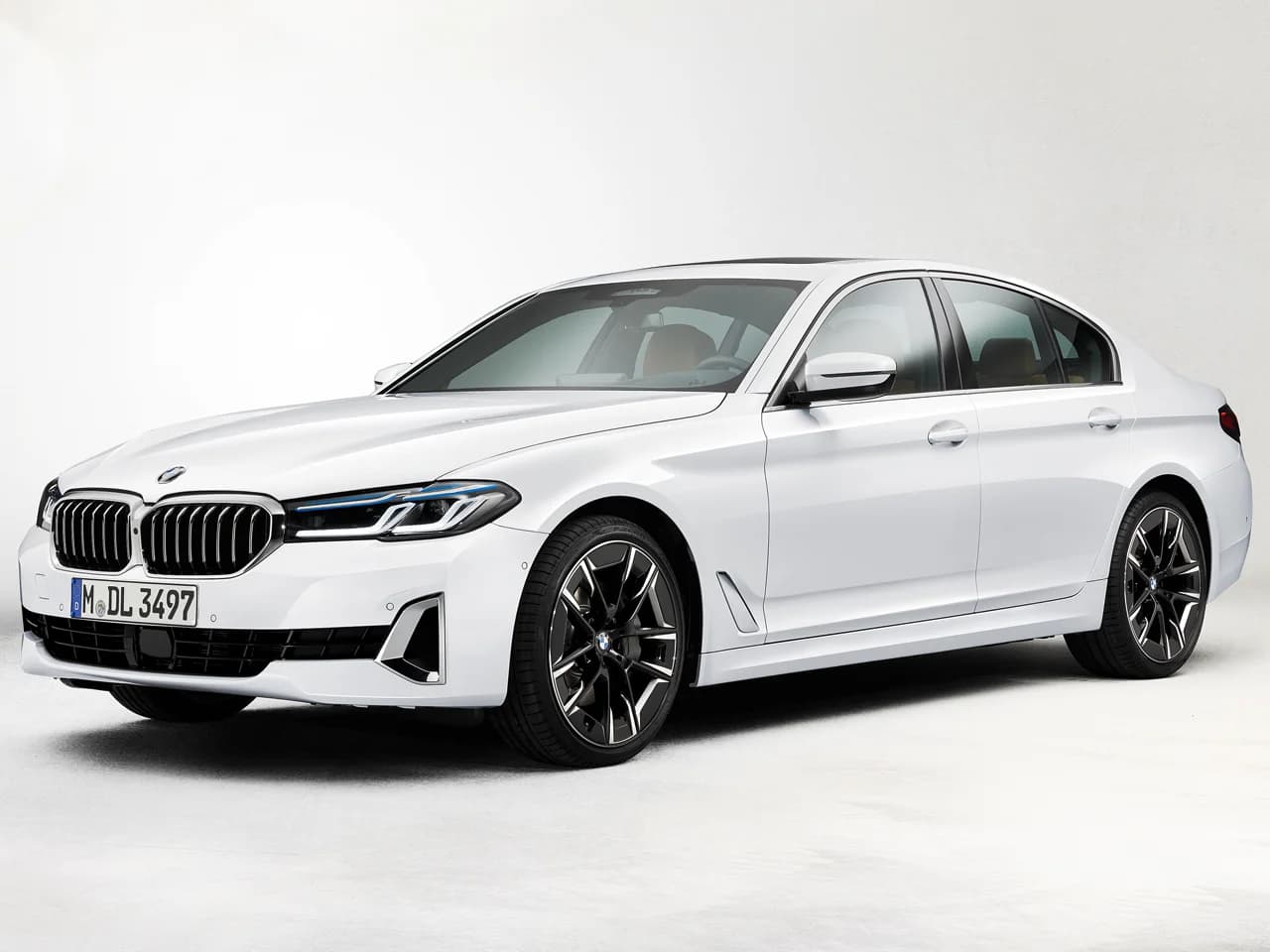 BMW 523iなど941台がリコール。ステアリングホイール内にあるケーブルのボルト締結部に不具合