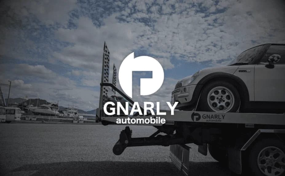 京都で事故車・不動車のお引き取りの際には、レッカー車(積載車)をご利用ください