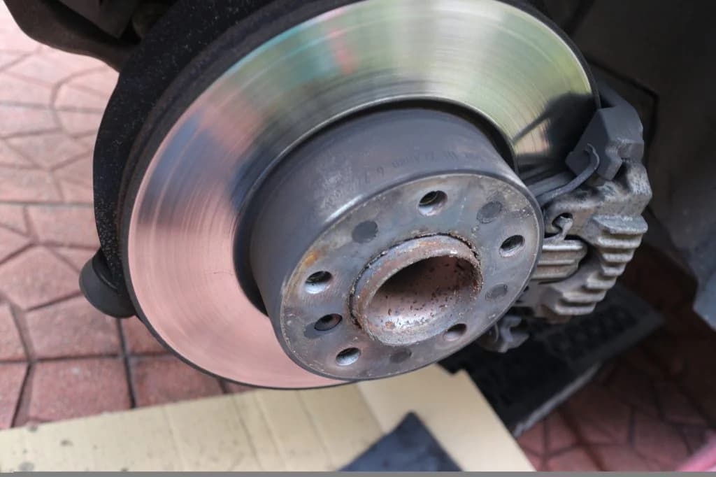 MINI クロスオーバー ブレーキディスク交換時期の修理費用 - ATE製で解決した事例