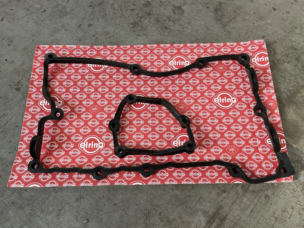 シール部品交換作業の様子