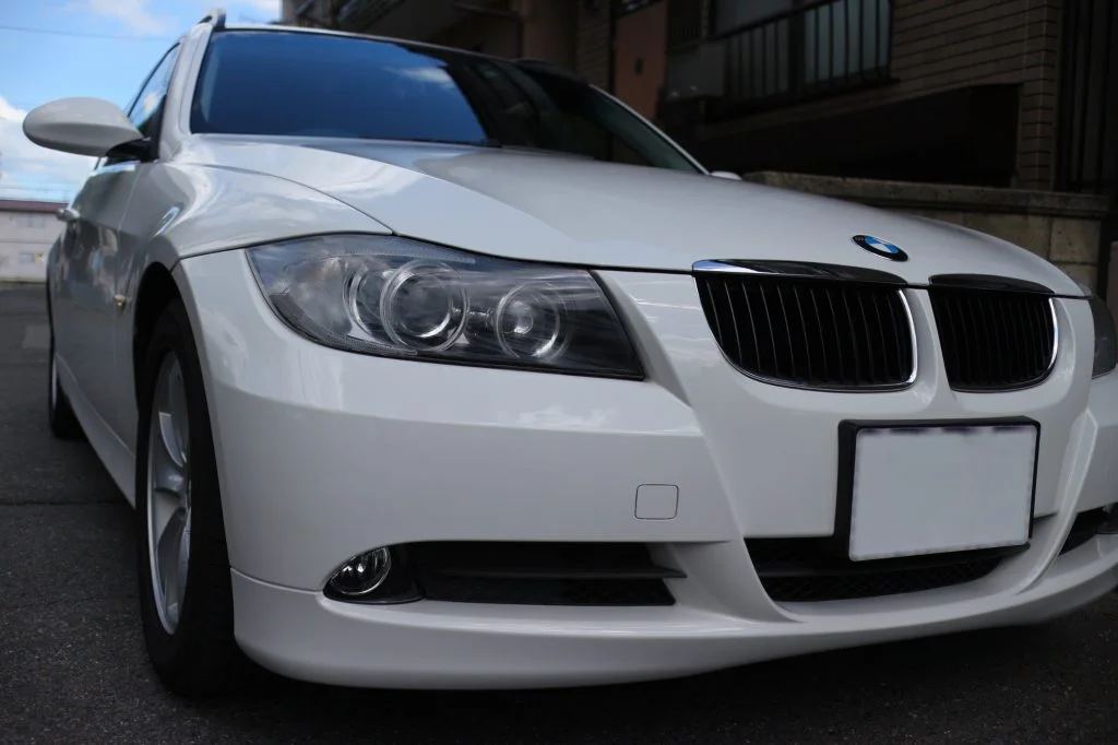 今回、整備をするBMW E91 3シリーズ 325i