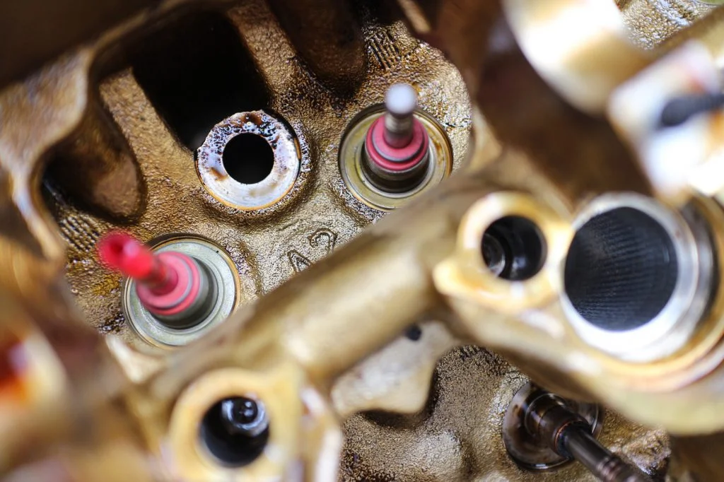 エンジンバルブステム