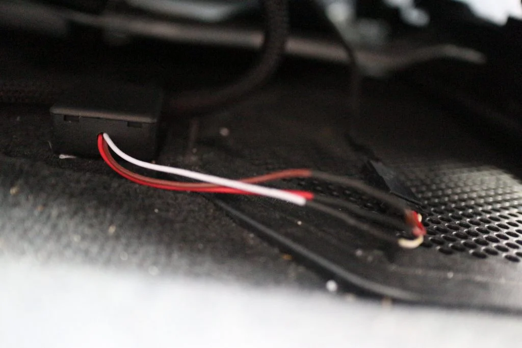 着座キャンセラーを設置した様子