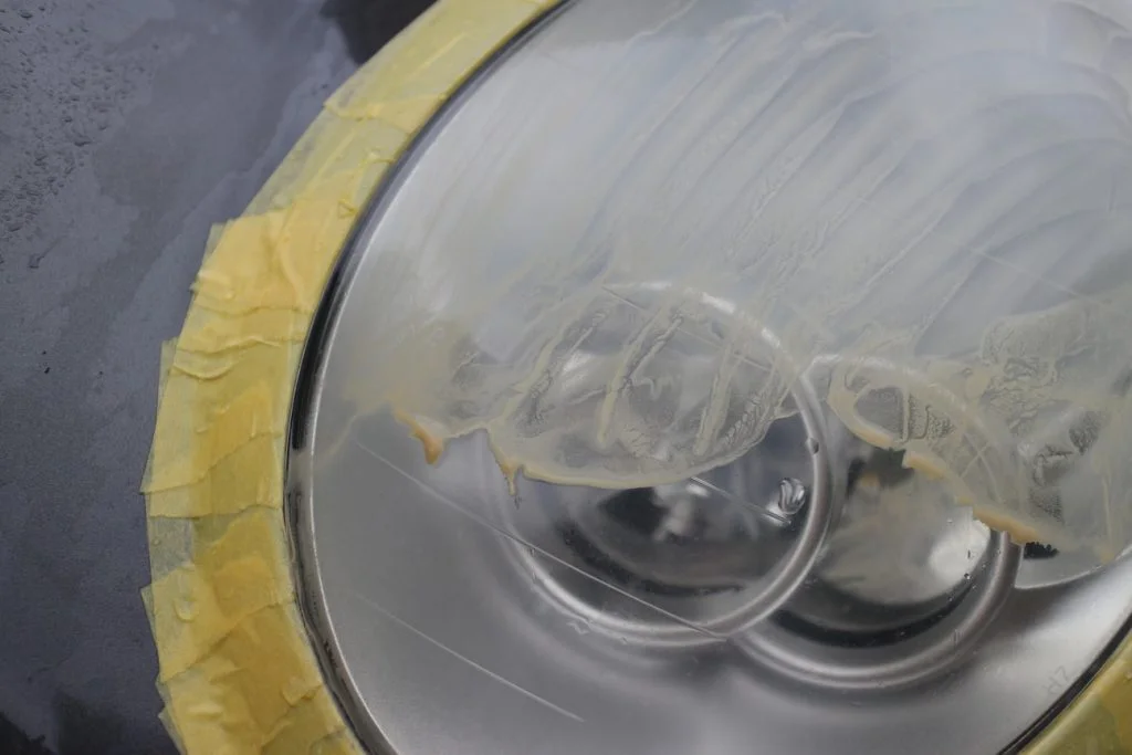 黄ばみを研磨する