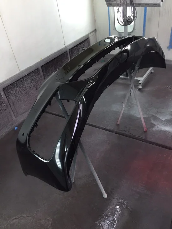 フロントバンパーを塗装する①