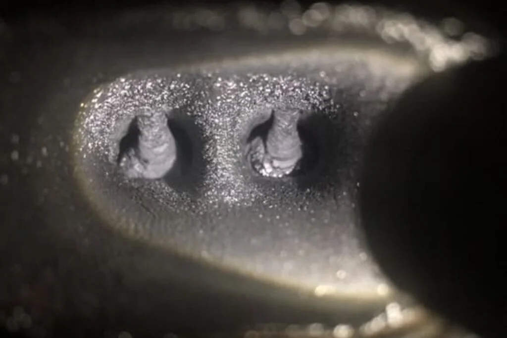 カーボンが堆積している様子