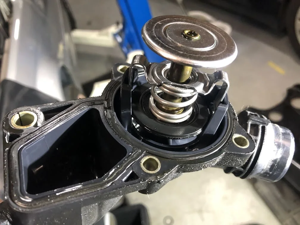 交換した正常なサーモスタット