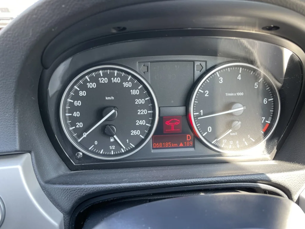 車両点検の警告灯