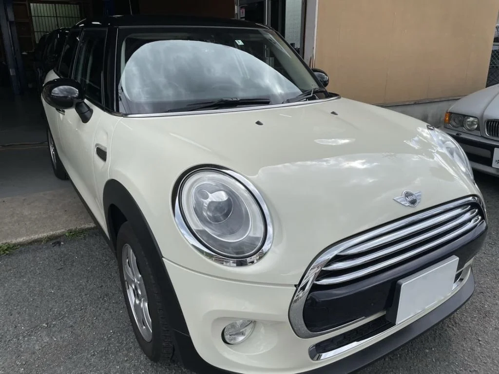 MINI F55 クーパーのカーナビの故障の診断/点検