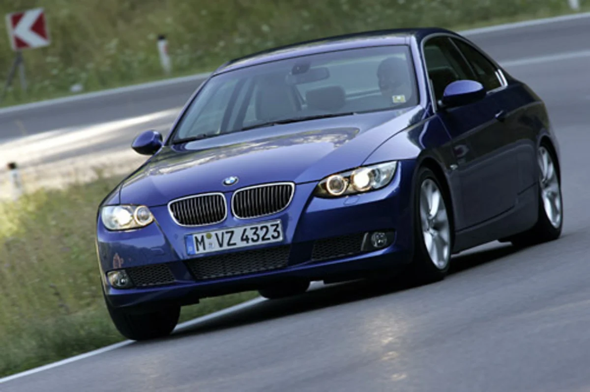 今回、車検を実施するBMW E92 335i