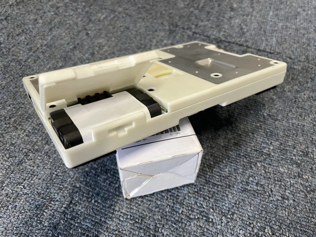 サブバッテリーの蓋を開けた様子