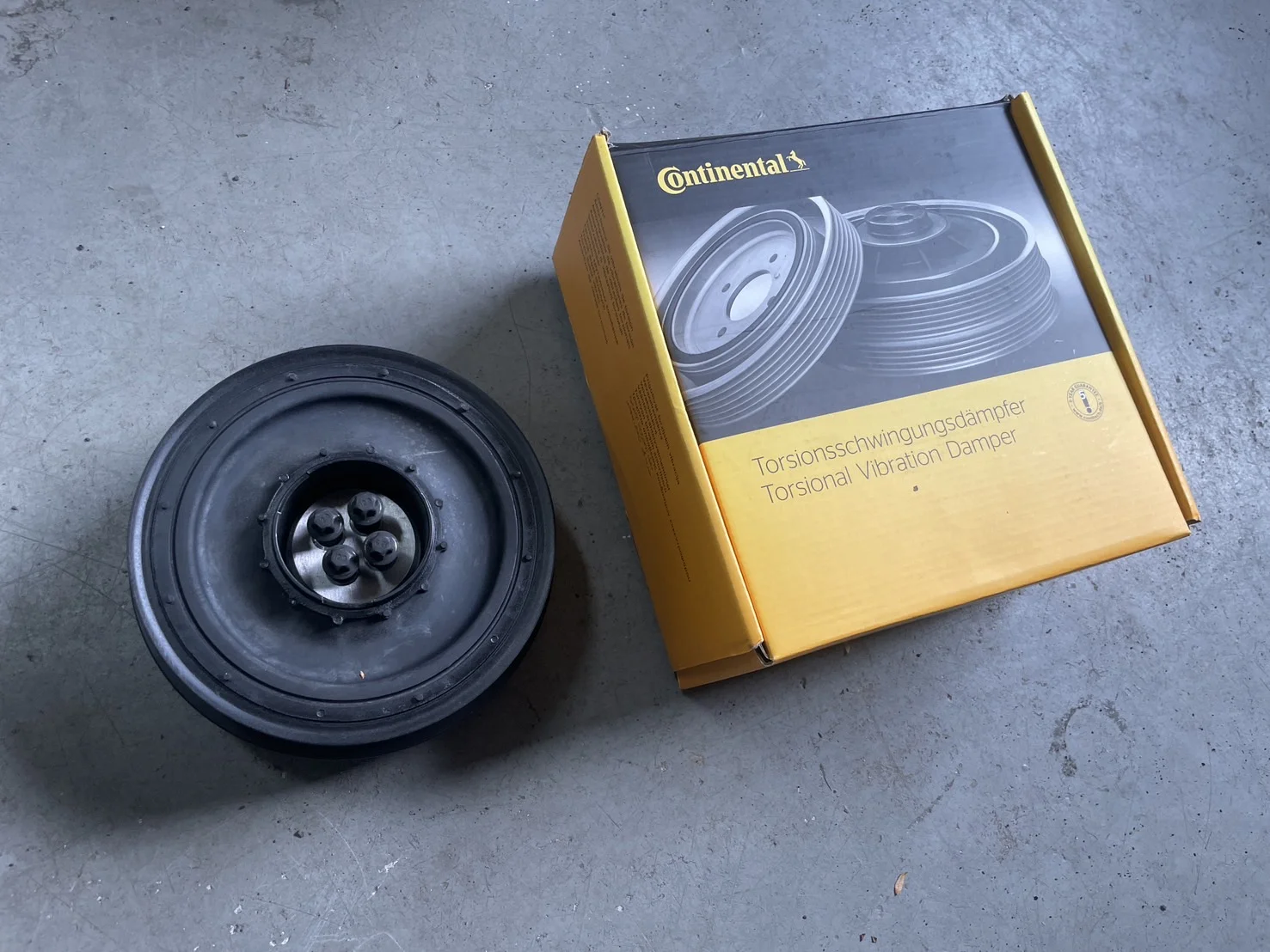 Continental(コンチネンタル)製のクランクプーリー