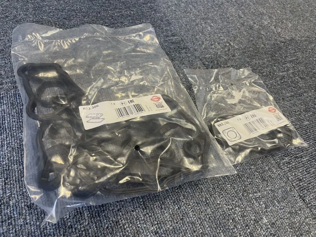 Elring（エルリング）製ヘッドカバーガスケット