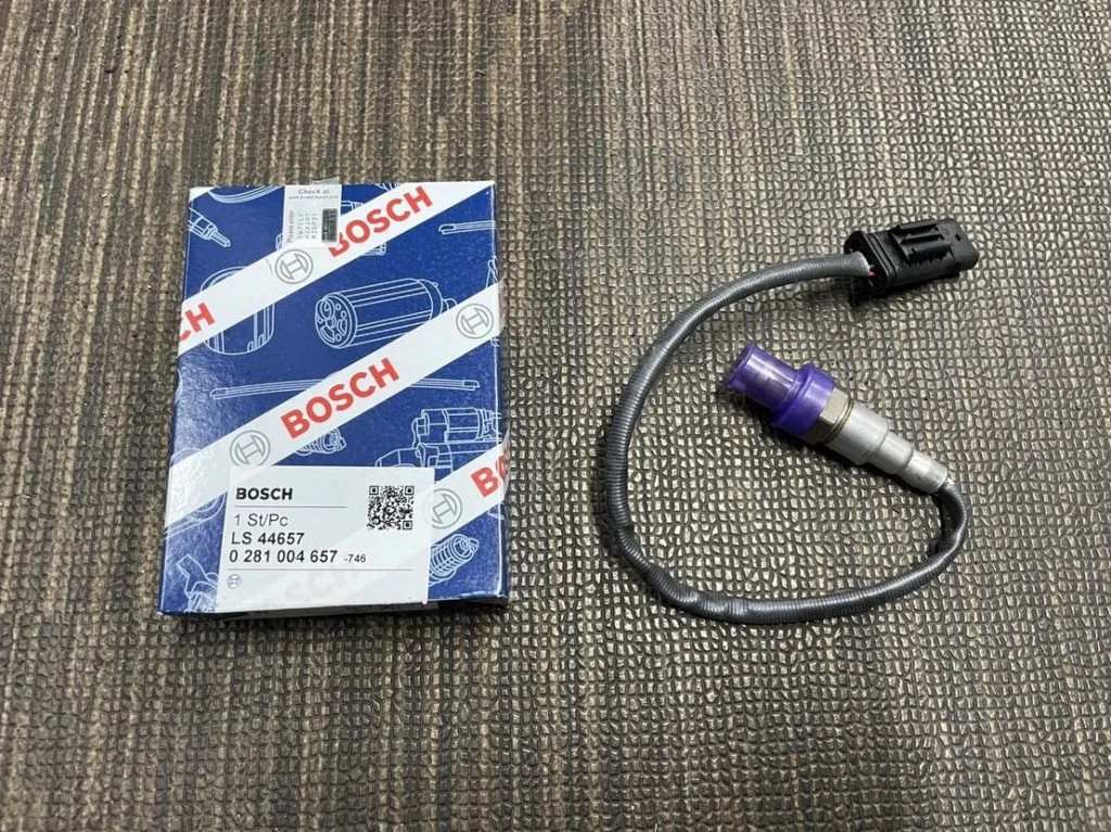 BOSCH（ボッシュ）製のO2センサー