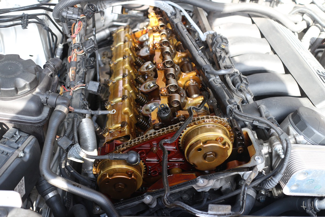 Bmwの修理 Bmw E60 530iエンジンオイル漏れ修理 京都のbmw Miniの修理 車検 メンテナンス 板金塗装専門店 Gnarly Automobile