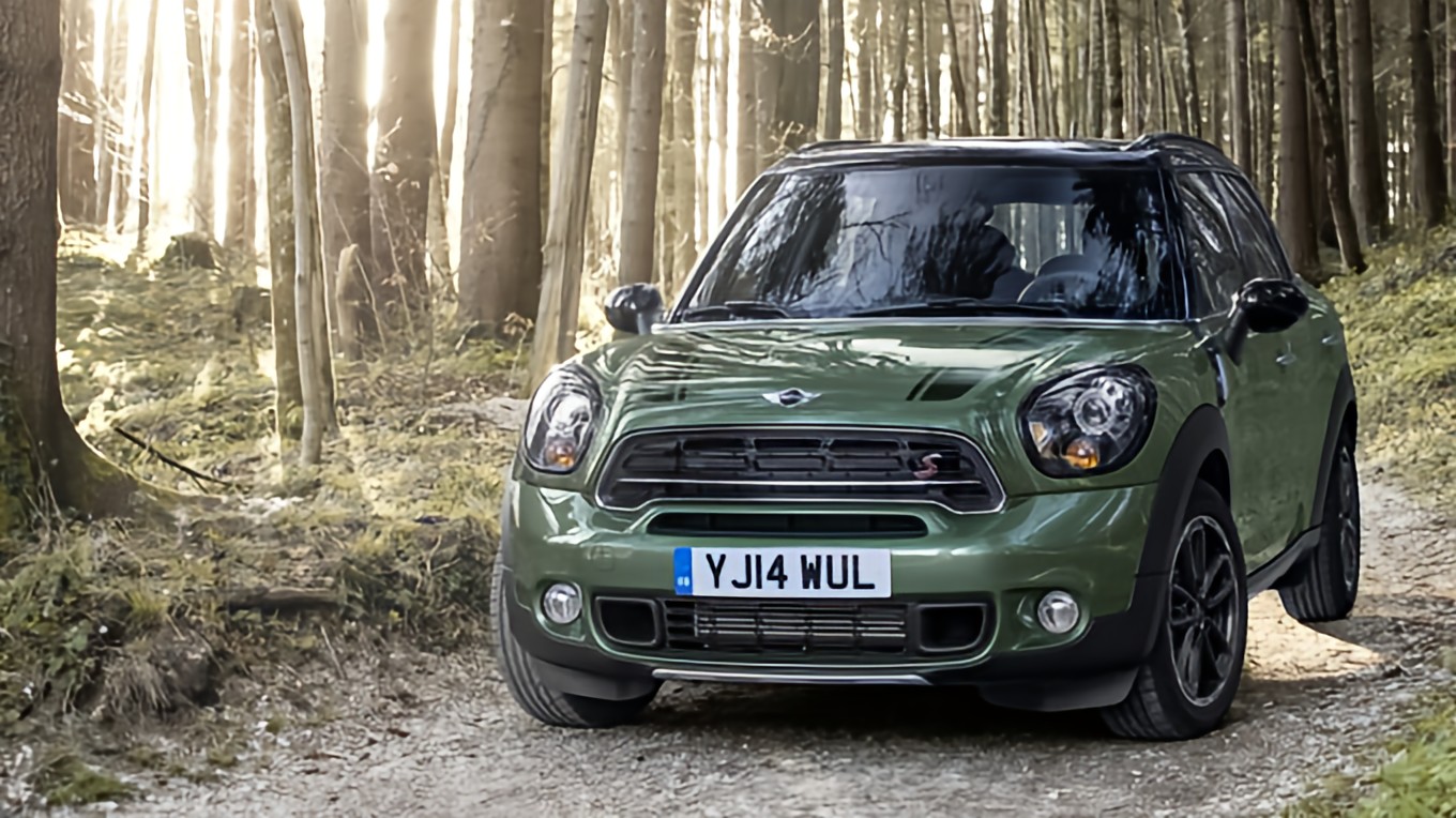 今回、整備をするMINI R60 クーパーD