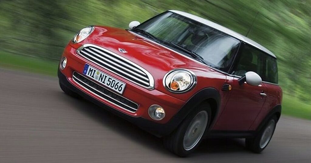 第二世代のミニクーパー R56型