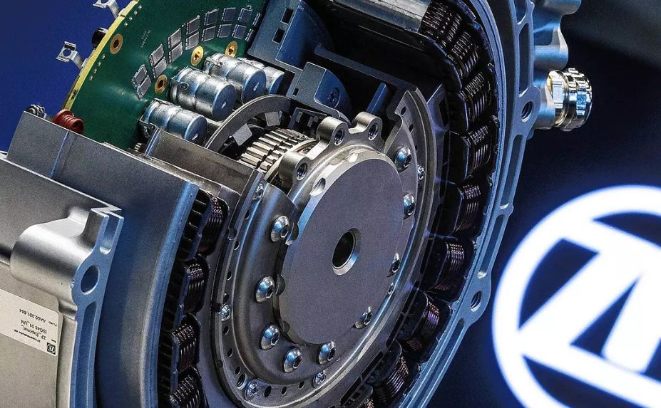 オートマチックオイルパンを扱うZF（ゼットエフ）