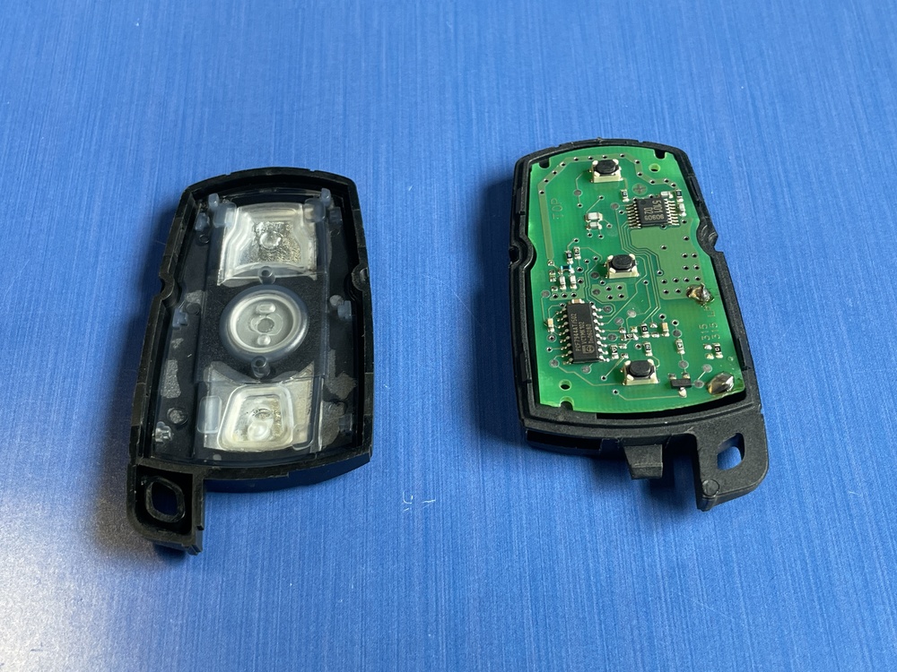 殻割りをしたスマートキー