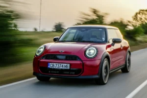 【MINIリコール】MINI Cooper C他 フロントワイパーの不具合で警告灯点灯・発煙のおそれ