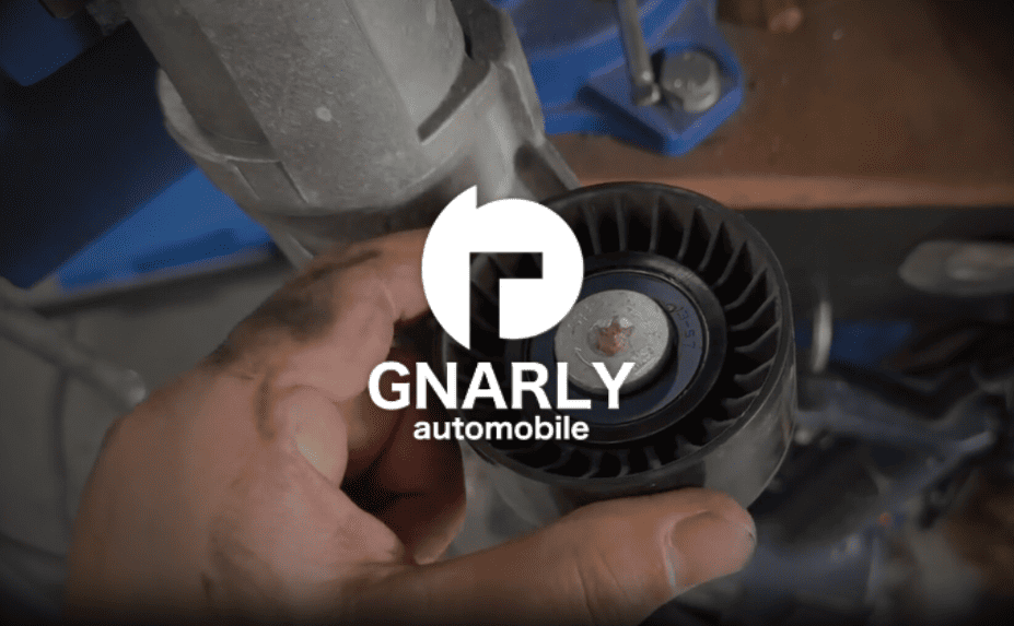 【エンジン作動時の異音の修理】BMW F13 640iのオルタネータードライブベルトテンショナー故障診断と交換費用